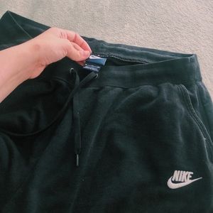 Nike Black Logo Swoosh XL